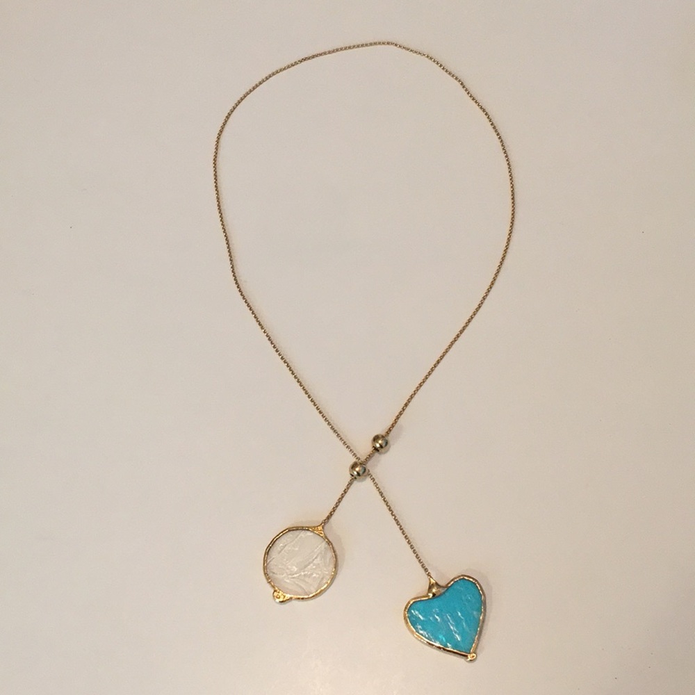 Beautiful heart and circle pendant necklace